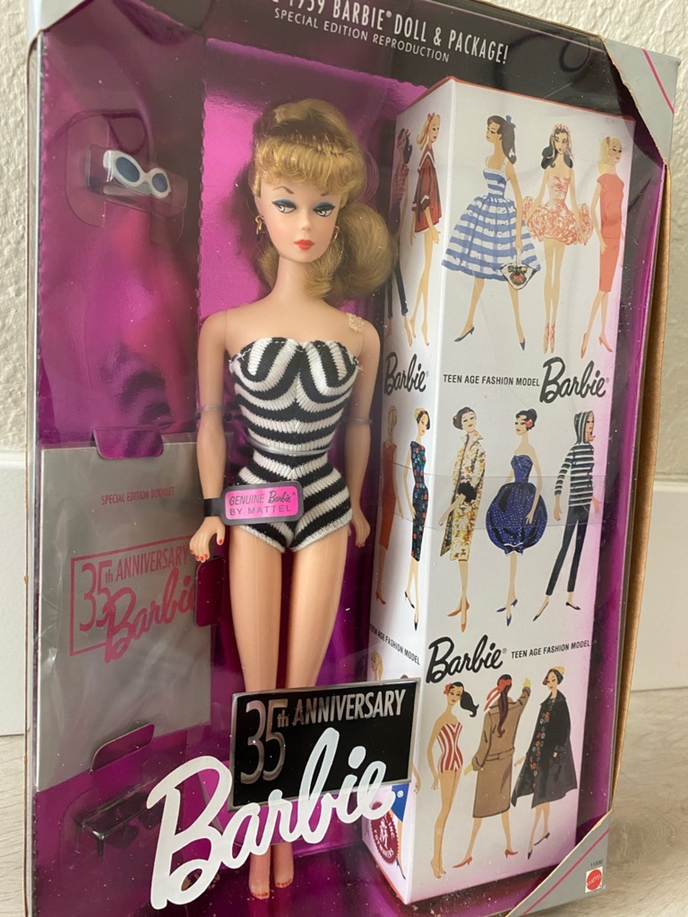 35th anniversary Barbie Original - Picture 4 of 4
